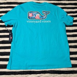NWT Vineyard Vines Turquoise Tee with Floral Whale